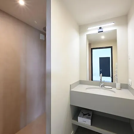 Maison Spacieuse Avec Piscine Et Accès - Fr-1-434-69 * Les Portes-en-Re