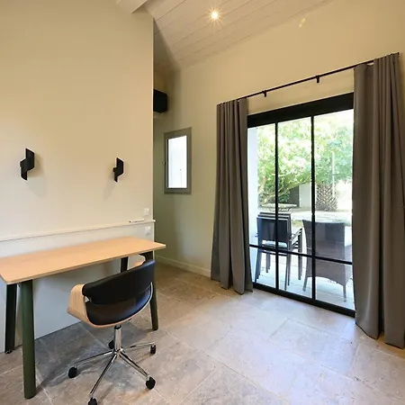 Maison Spacieuse Avec Piscine Et Acces - Fr-1-434-69 Prázdninový dům *
